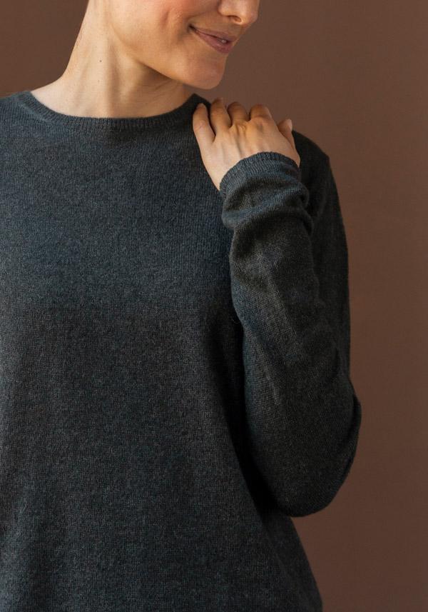 Rose & Lini APUNTOB SILK & CASHMERE “PULL 1889” FOREST GREEN Presa