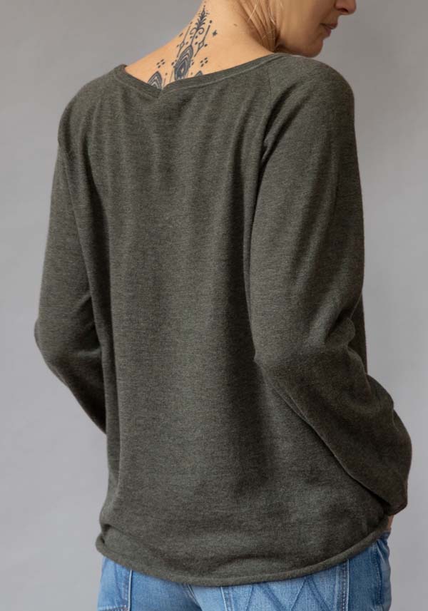 Rose & Lini MAJESTIC CASHMERE “COL BATEAU 457” KAKI SWEATER Officina