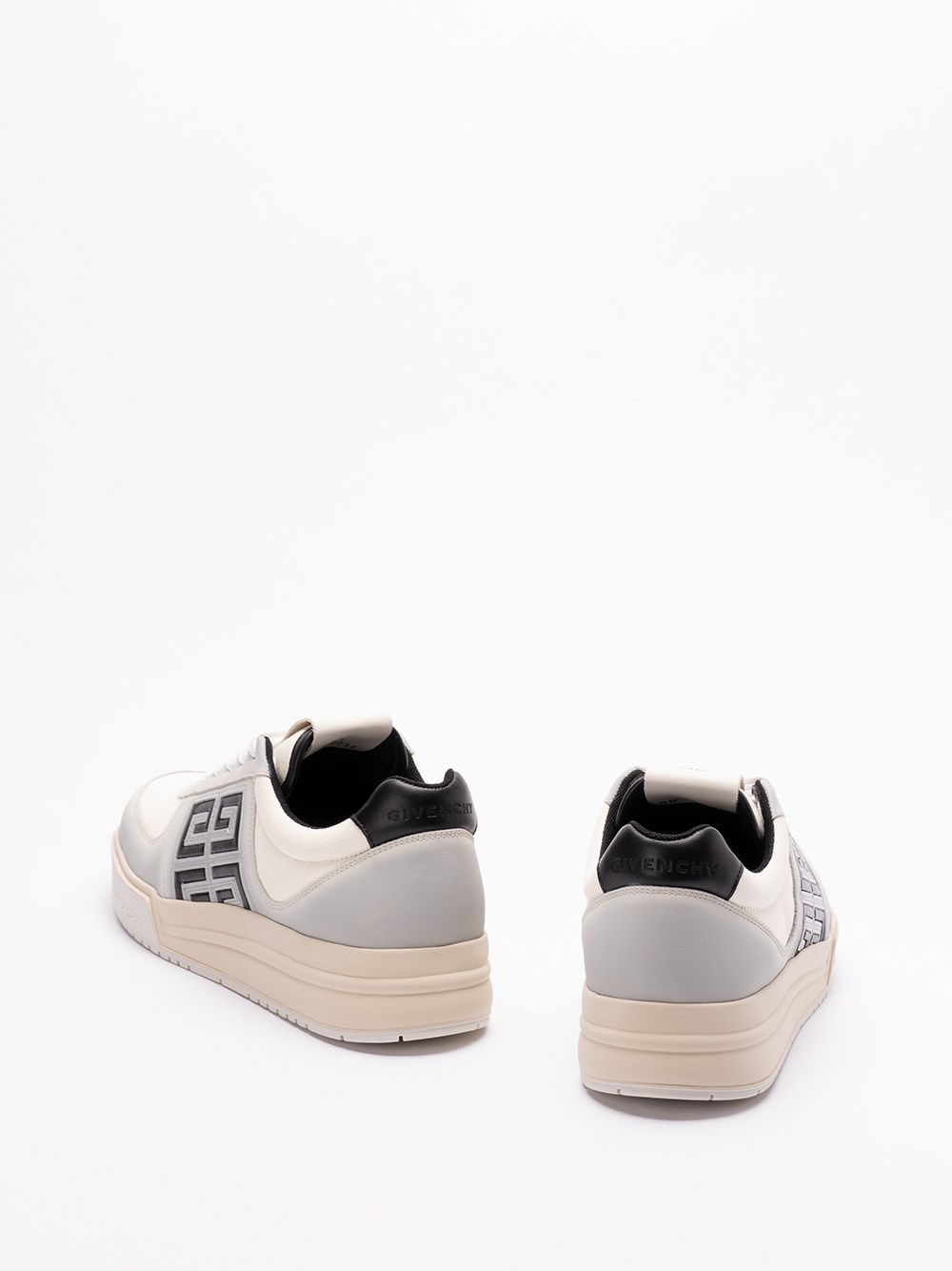 Givenchy `G4` Low-Top Sneakers Sconto