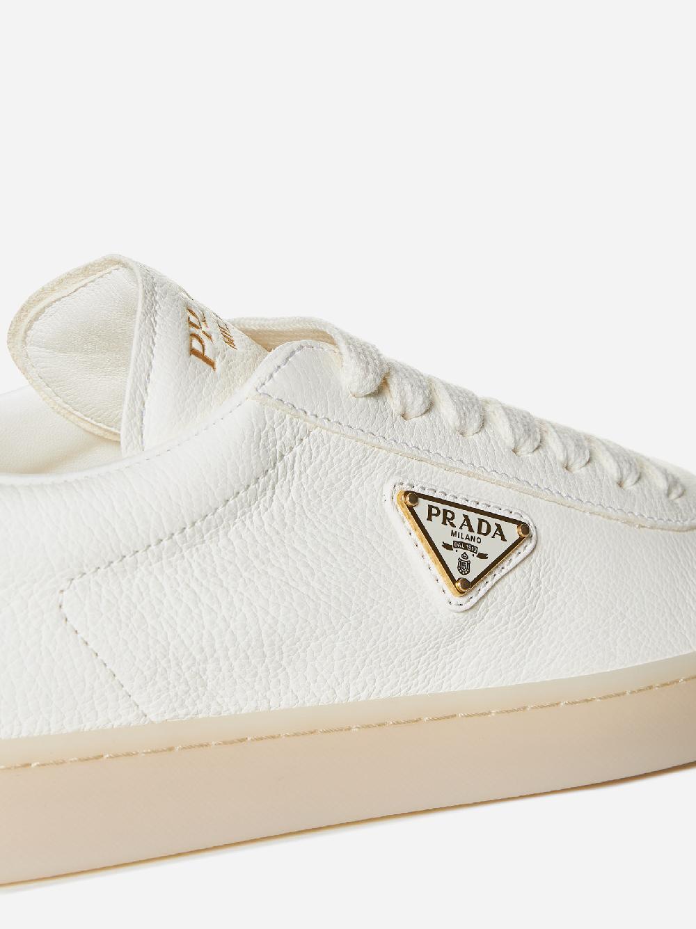 PRADA Sneakers in pelle con placca-logo Italia