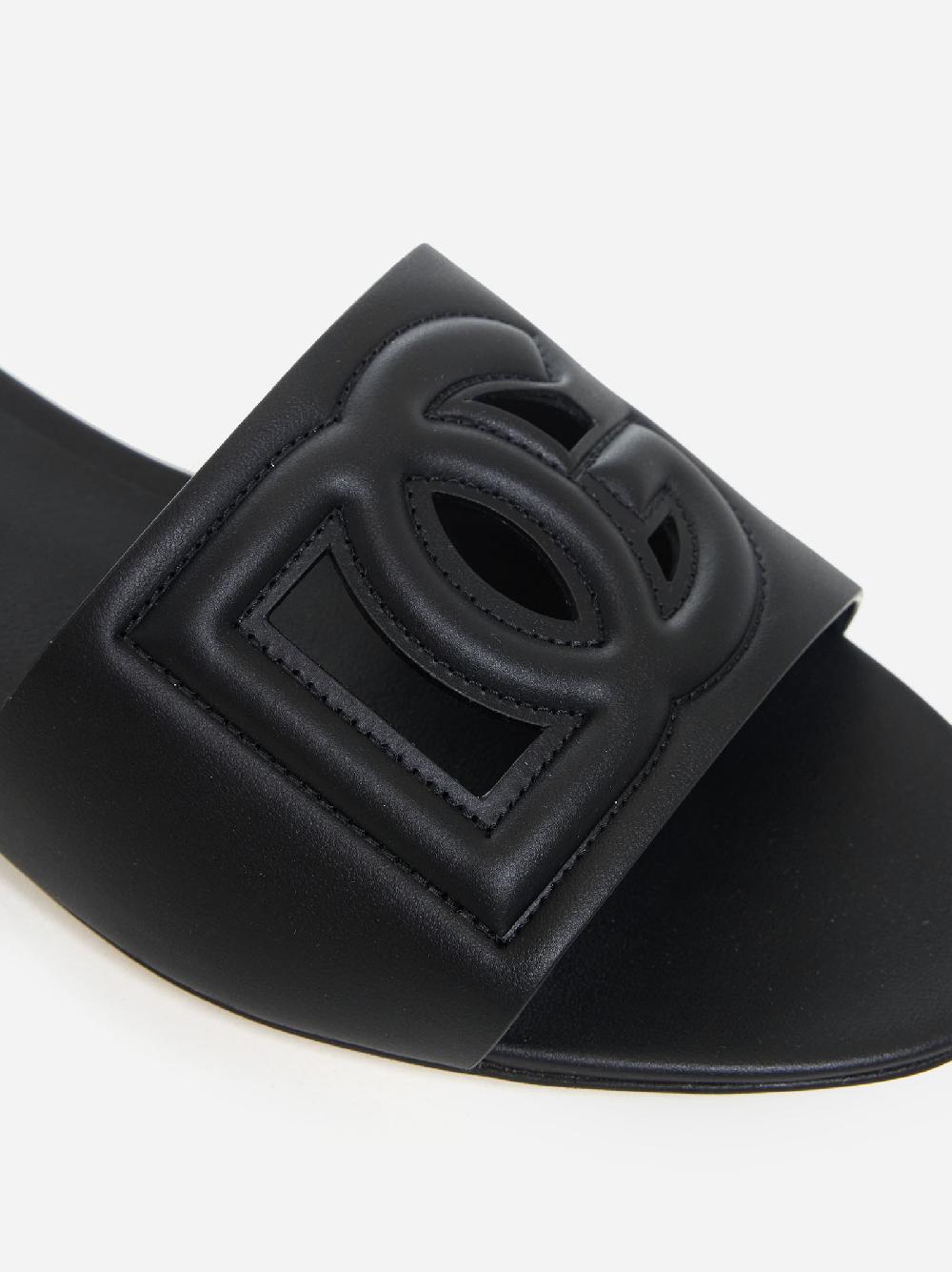 DOLCE & GABBANA Sandali flat in pelle con logo DG Offerte