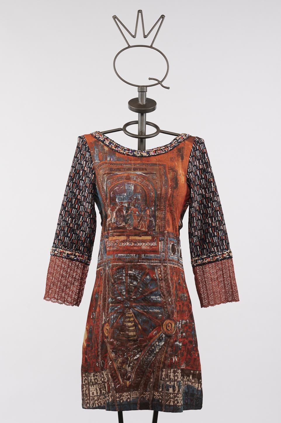 Save The Queen Vestito corto stampato Ultimi due giorni