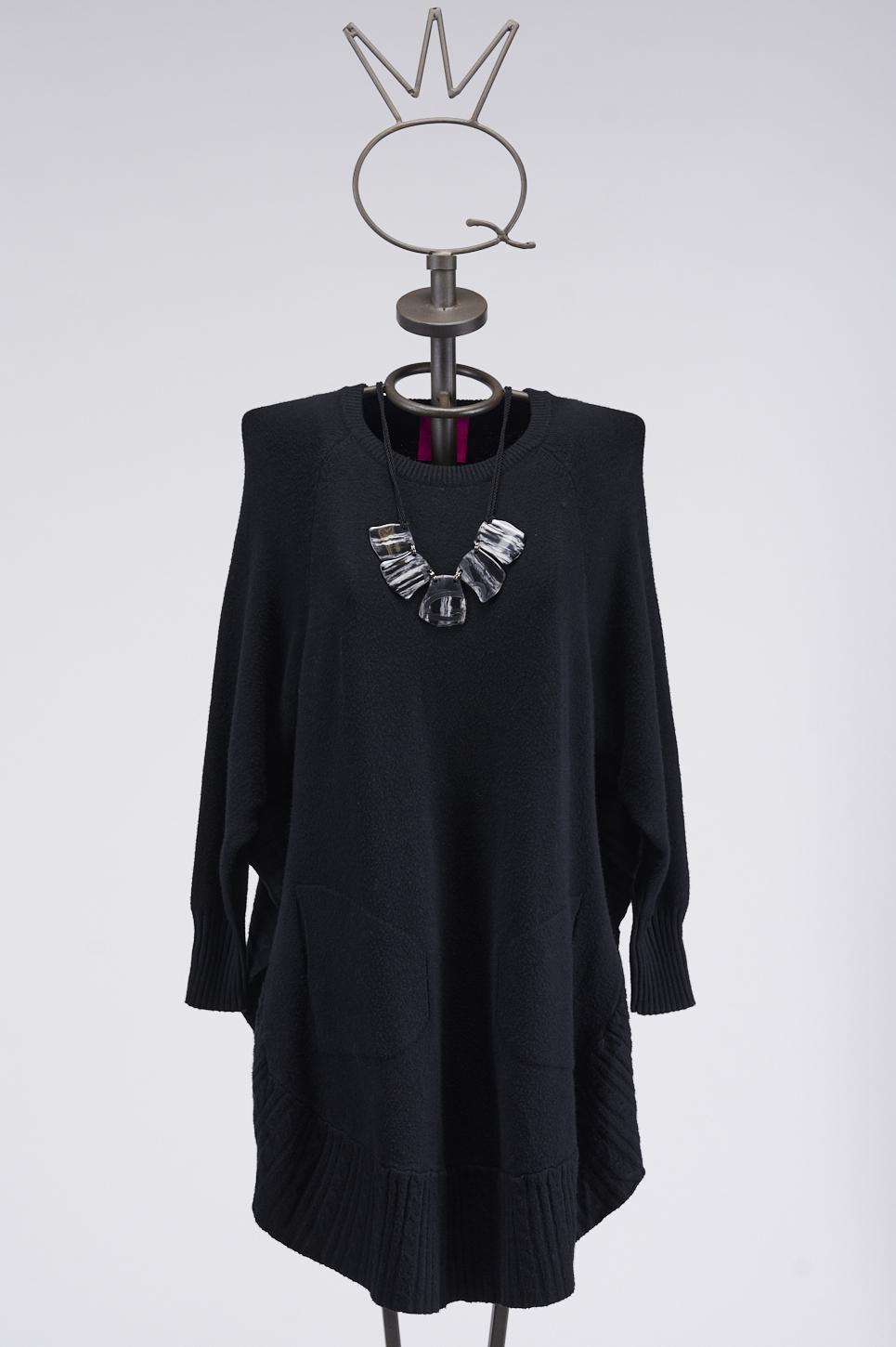 Save The Queen Maxi maglia con collana Ultimo giorno