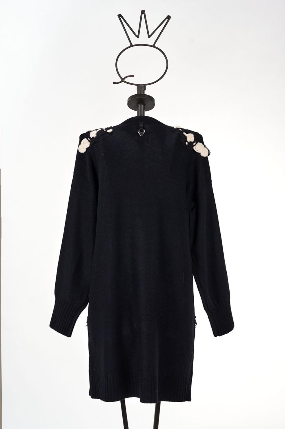 Save The Queen Cardigan lungo nero In Linea