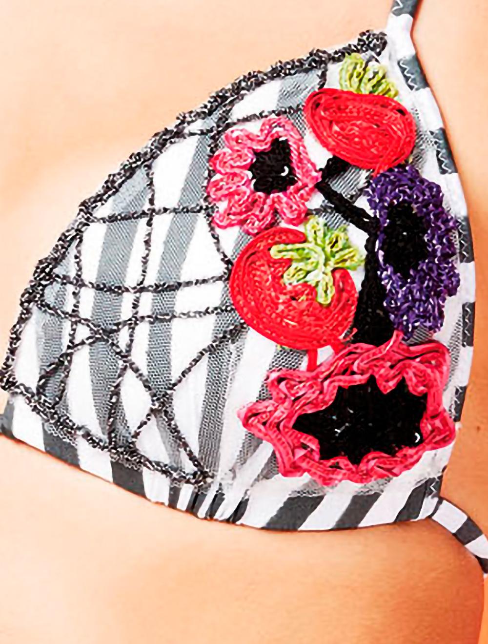 Save The Queen Bikini con ricamo dedicato a Napoli Solo un giorno rimasto