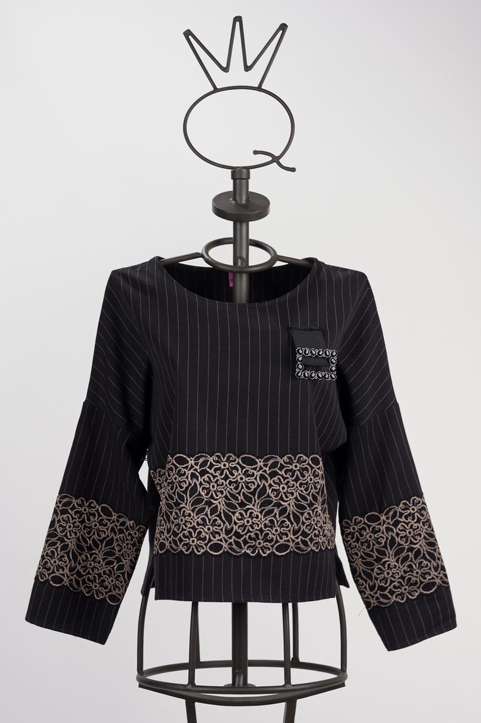 Save The Queen Blusa corta gessata Offerte speciali