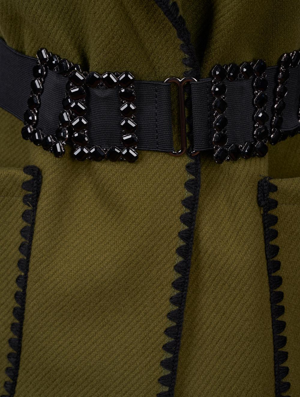 Save The Queen Cappotto verde con bordi ricamati Offerta settimanale