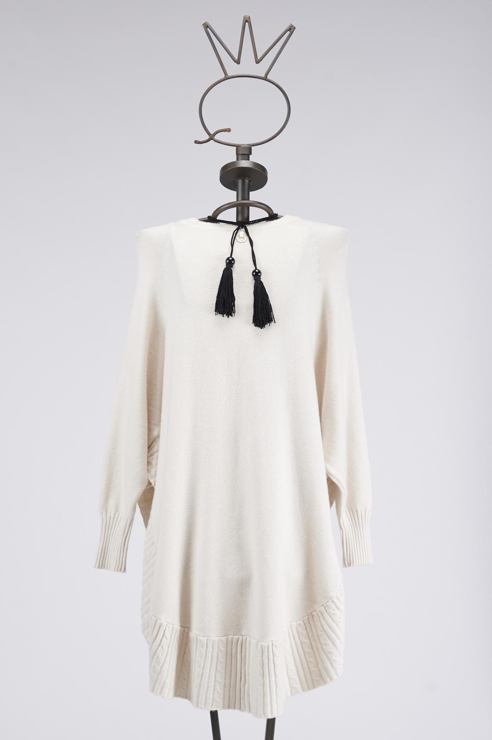 Save The Queen Maxi maglia con collana Ultimi due giorni