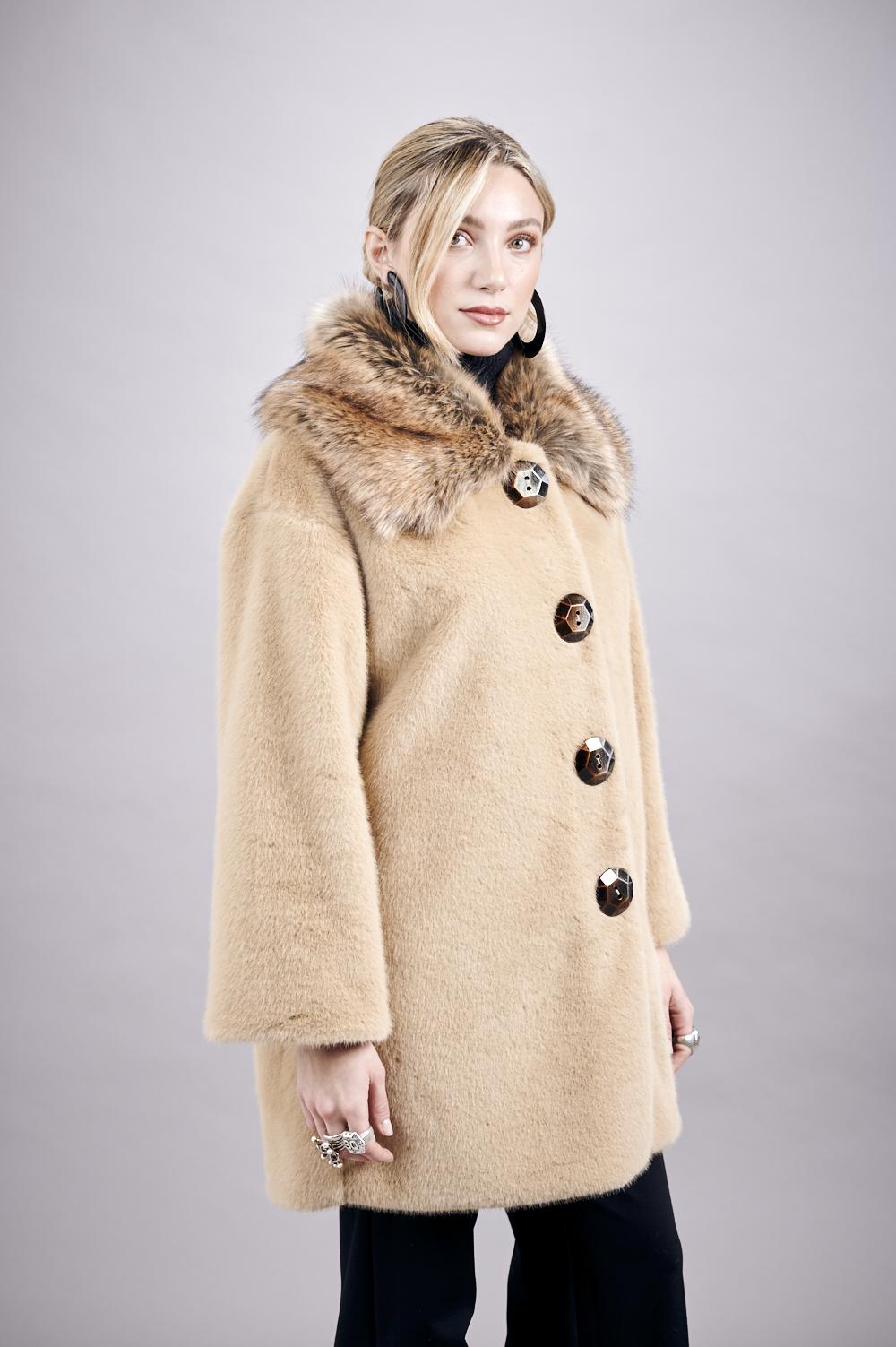 Save The Queen Cappottino in ecopelliccia beige Esporta salva