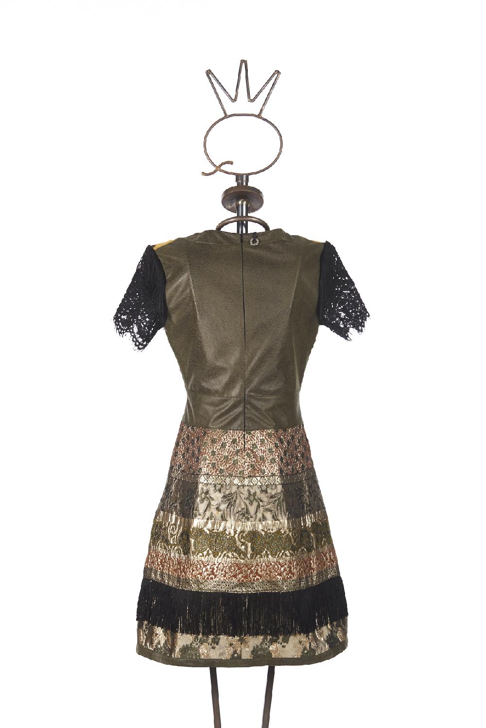 Save The Queen vestito corto con lavorazione patchwork di tessuti operati ricamati ed ecopelle Spedizione Gratuita
