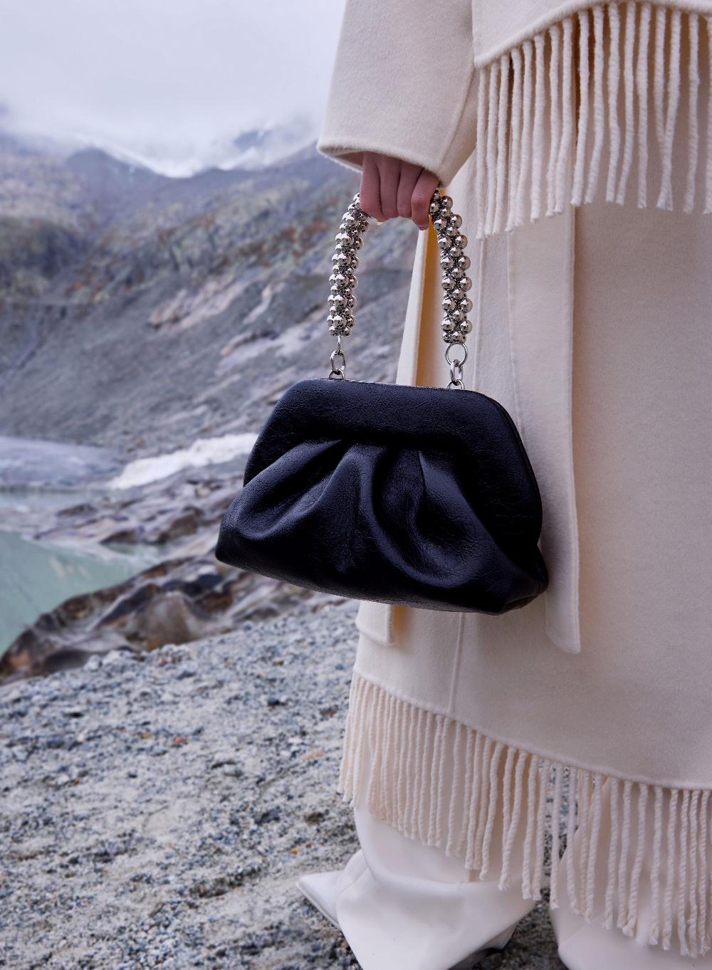 Themoirè TIA HANDLE BEADS BLACK Shopping Online