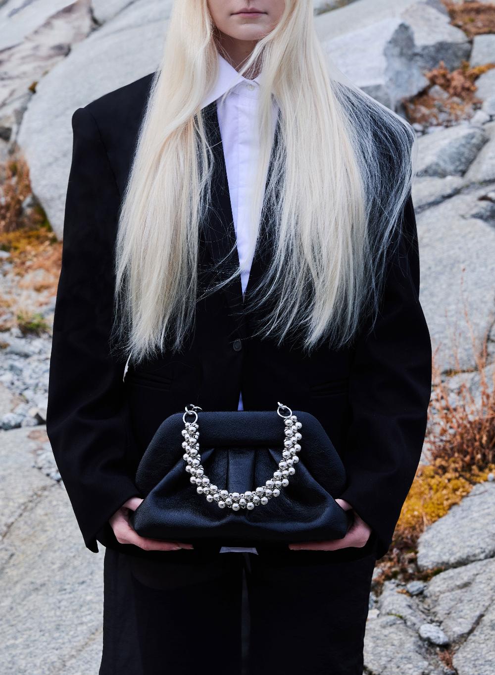 Themoirè TIA HANDLE BEADS BLACK Shopping Online